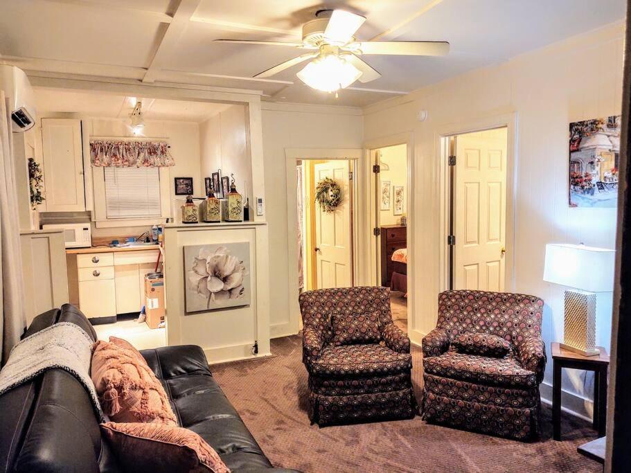 #05 - Lakefront Two Bedroom Cottage- Pet Friendly Hot Springs Exterior foto